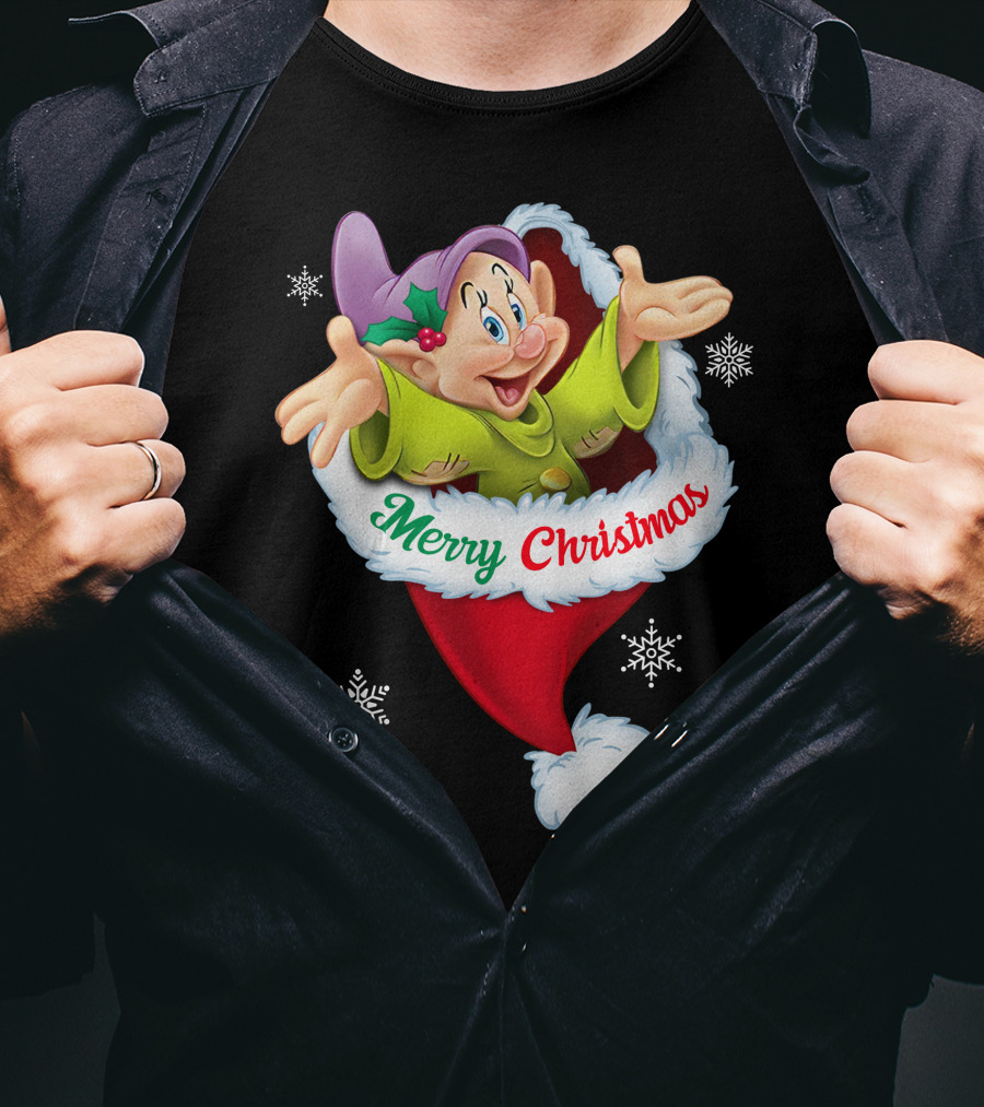 Dopey Merry Christmas Santa Hat Snowflakes T-Shirt