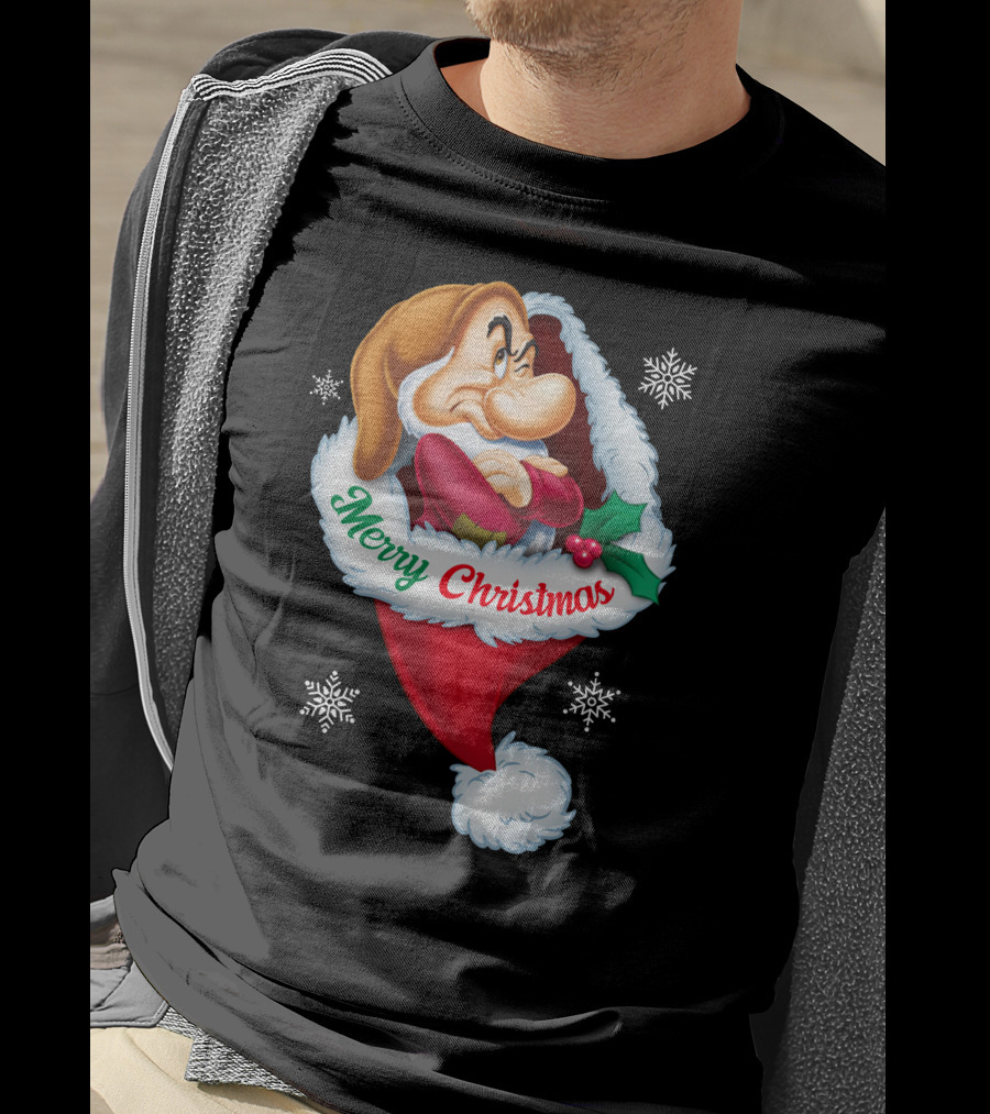 Grumpy Merry Christmas Santa Hat And Snowflakes T-Shirt