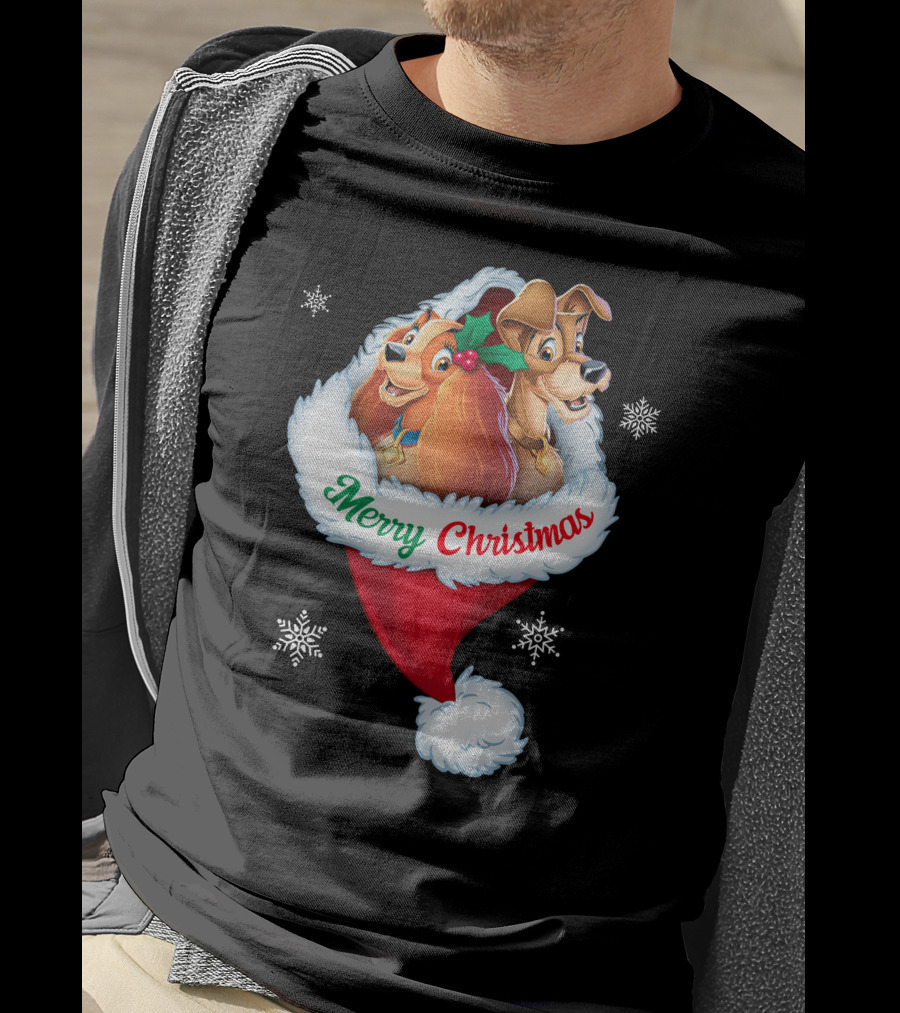 Merry Christmas Lady And The Tramp Holiday Santa Hat Snowflakes T-Shirt