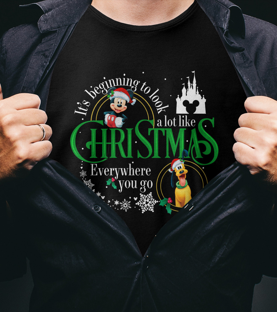 It's Beginning To Look A Lot Like Christmas Mickey And Pluto Everywhere You Go T-Shirt