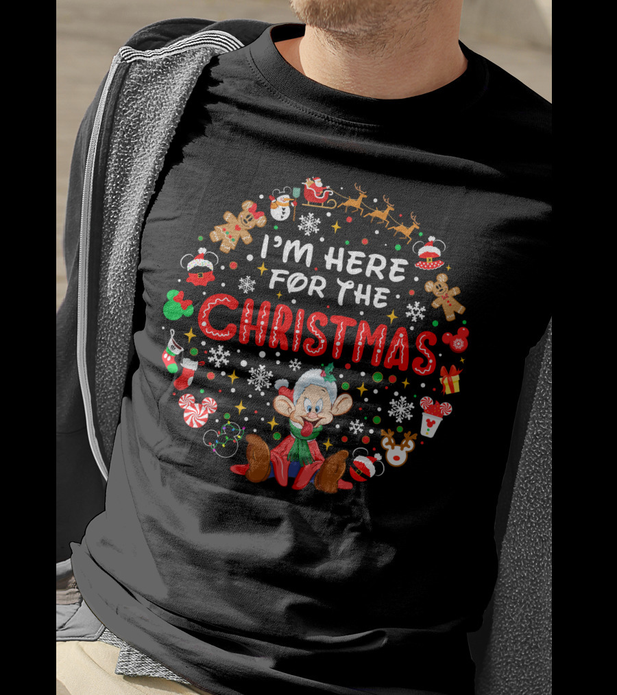 I'm Here For The Christmas Dopey Reindeer Snowflakes Gingerbread Santa Hat Fun T-Shirt