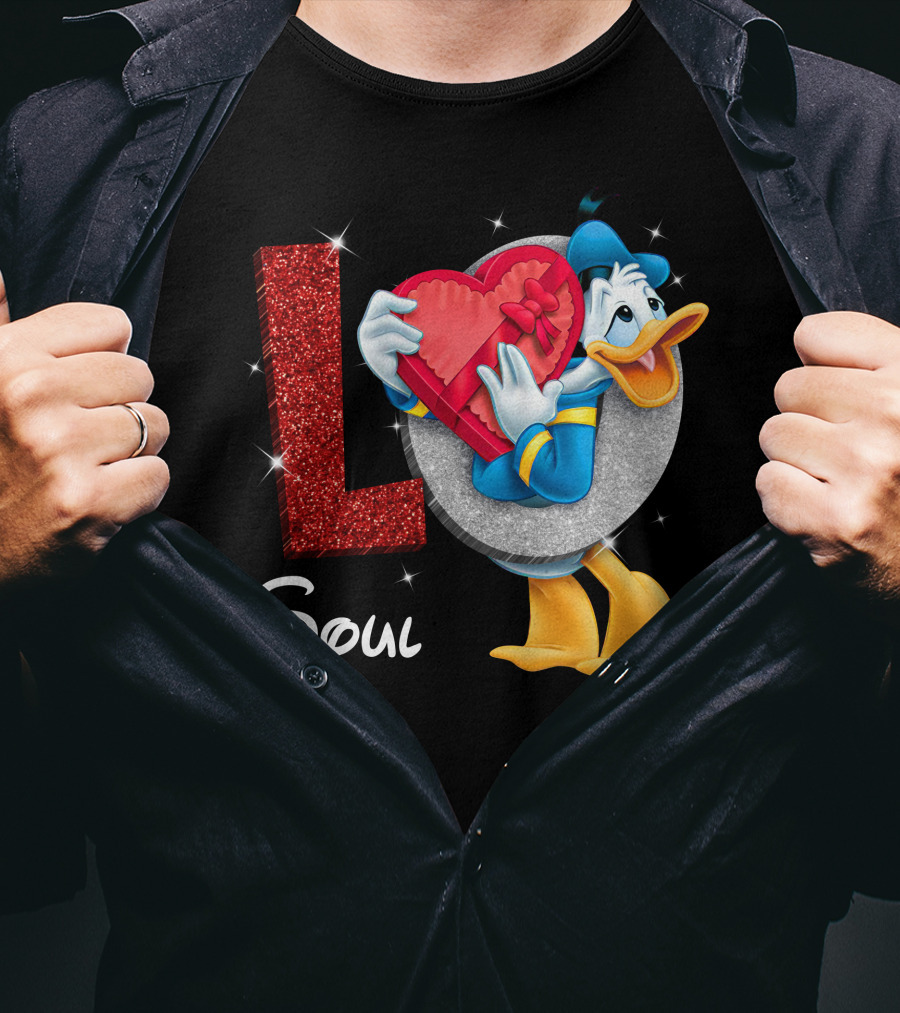 Donald Duck Holding Heart Love Soul T-Shirt