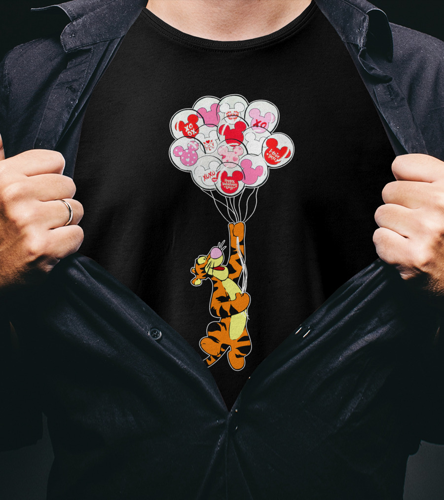 Tigger Flying With Mickey Balloons Valentine's Day Xo Hunny Disney T-Shirt