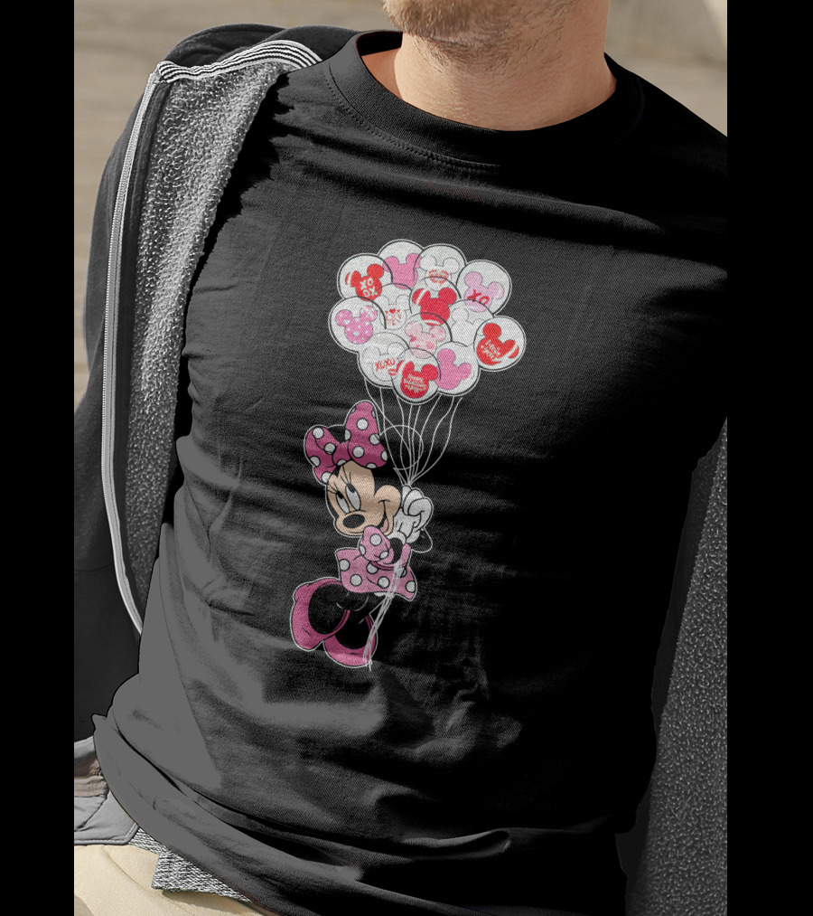 Minnie Mouse Holding Heart Balloons With Xoxo And Hugs Kisses Patterns T-Shirt