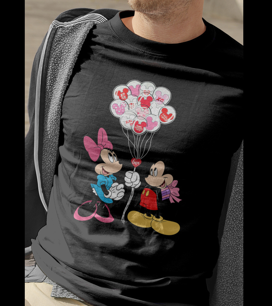 Mickey & Minnie Love Balloons Xo Kiss Me T-Shirt