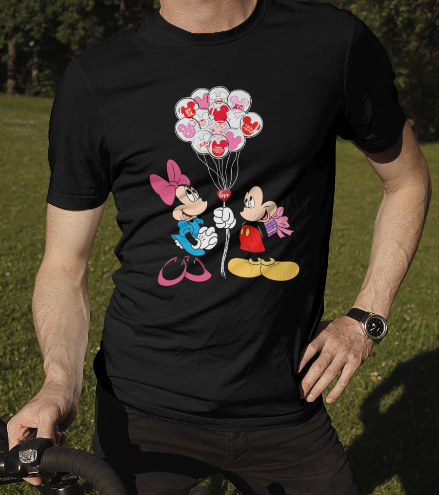 Mickey & Minnie Love Balloons Xo Kiss Me T-Shirt