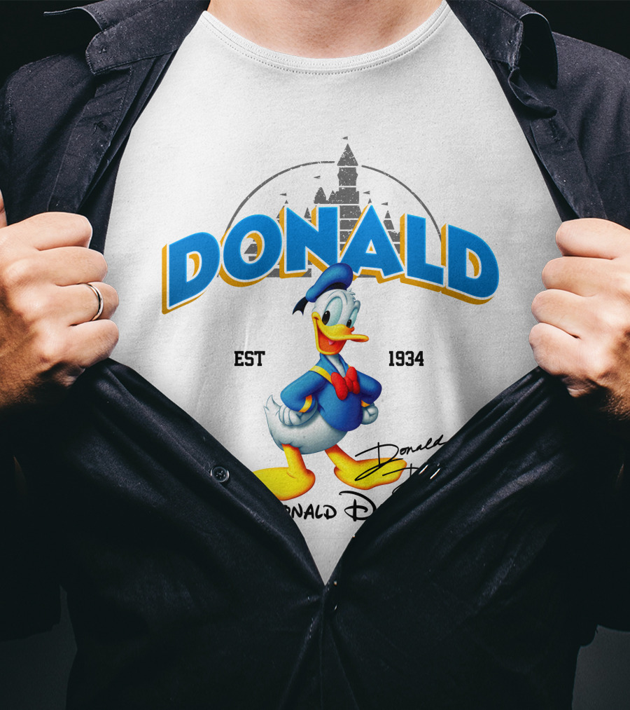 Donald Duck Est 1934 Signature Disney Castle T-Shirt