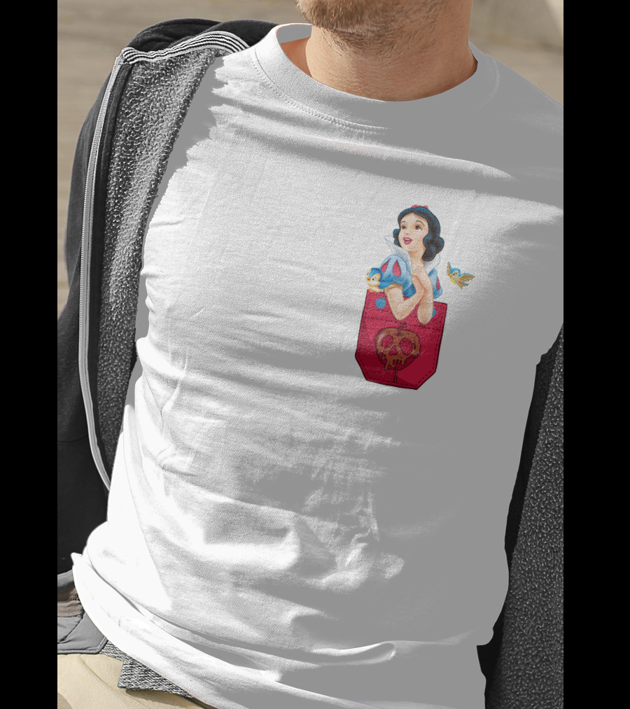 Snow White With Bluebird And Poison Apple Pocket T-Shirt