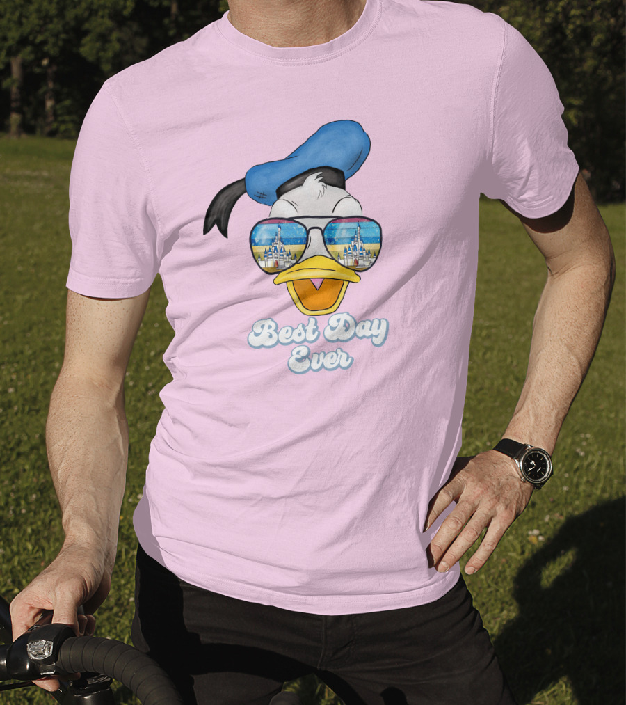 Donald Duck Best Day Ever Sunglasses And Castle T-Shirt