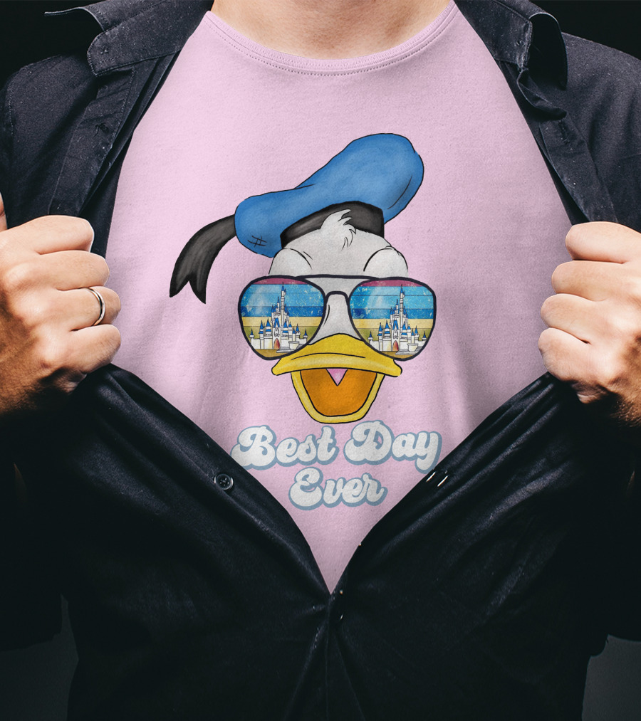 Donald Duck Best Day Ever Sunglasses And Castle T-Shirt