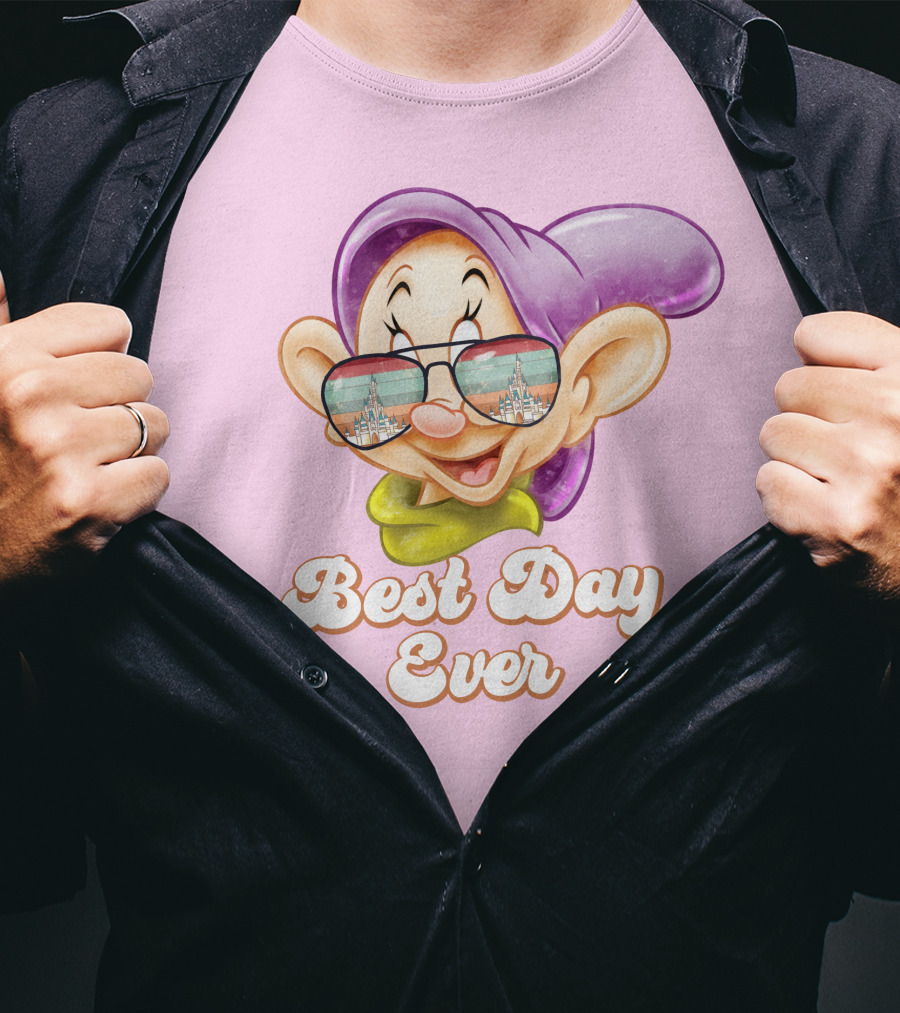 Best Day Ever Dopey Sunglasses Castle T-Shirt
