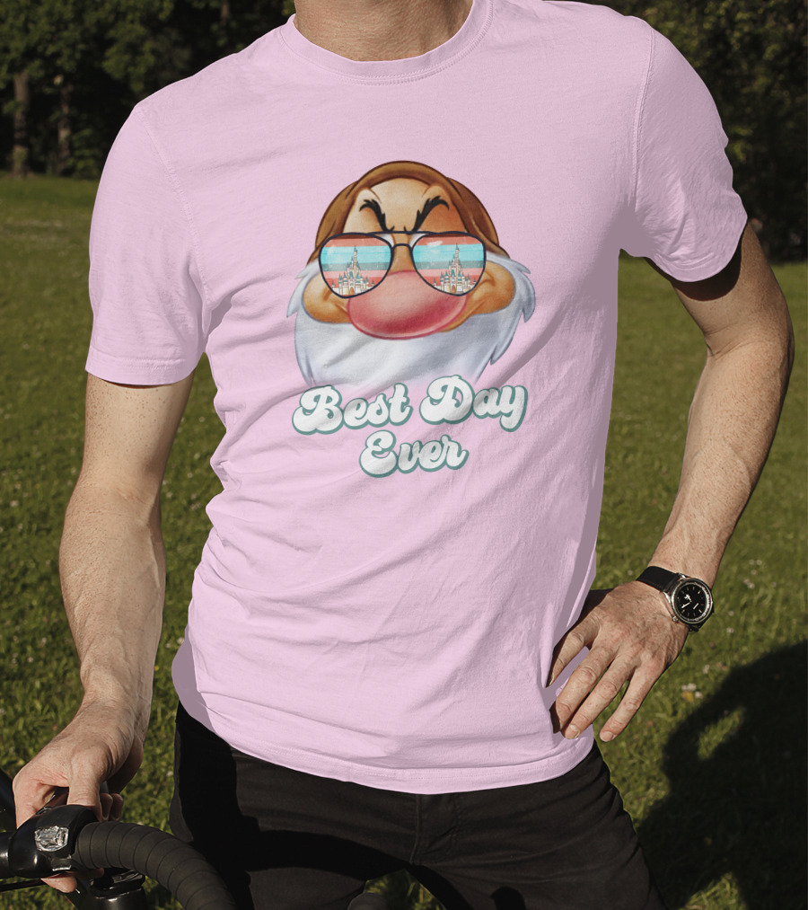 Best Day Ever Grumpy Dwarf Sunglasses Castle Scene T-Shirt