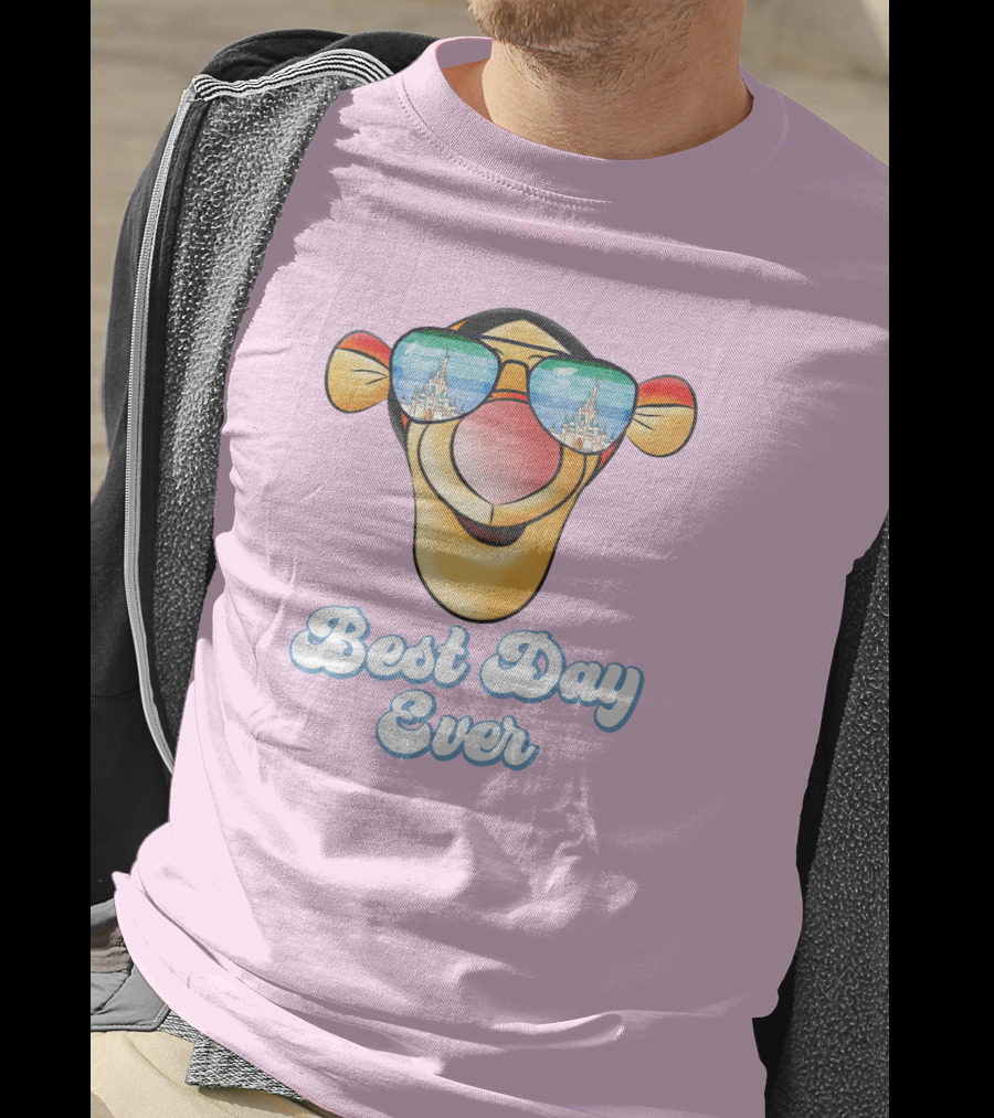 Tigger Best Day Ever Disney Castle Sunglasses T-Shirt