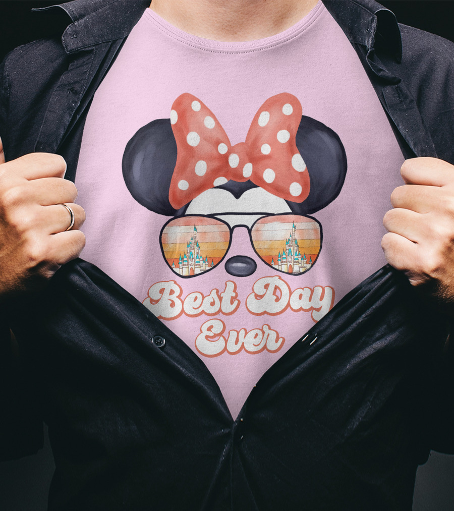 Minnie Mouse Best Day Ever Castle Sunglasses T-Shirt