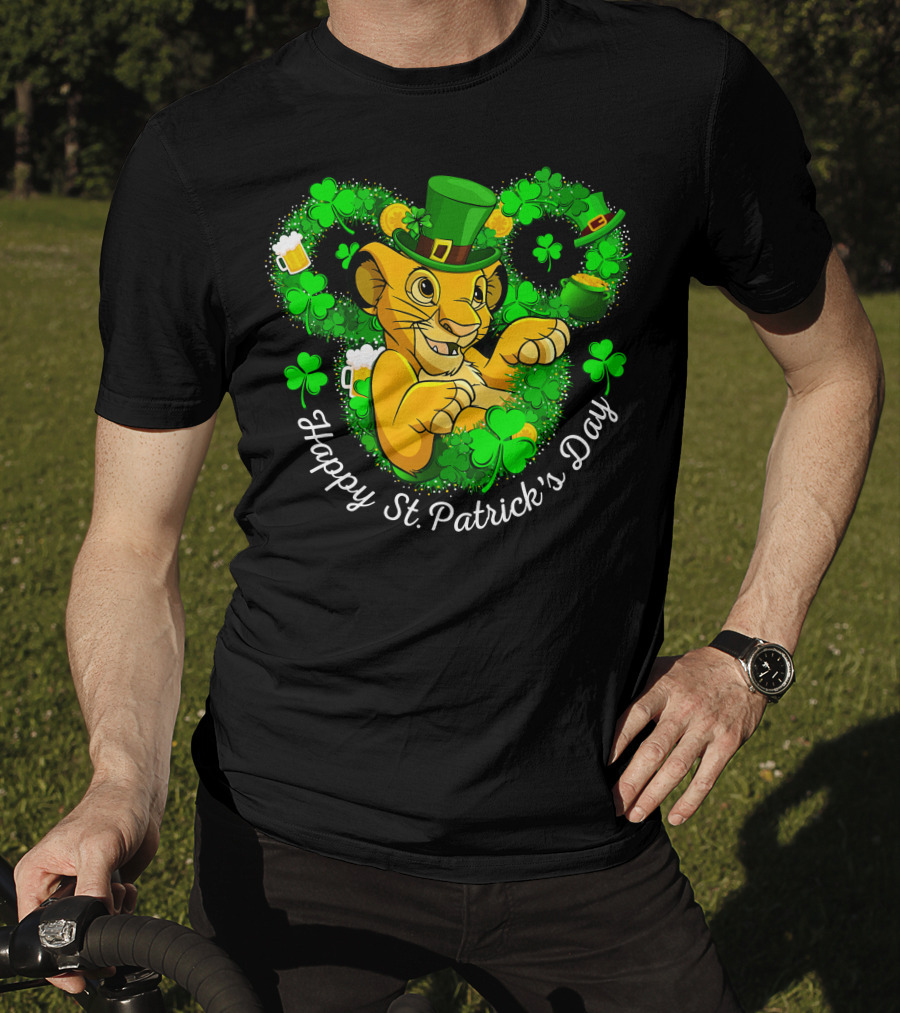 Simba Happy St. Patrick's Day With Shamrock And Green Hat T-Shirt