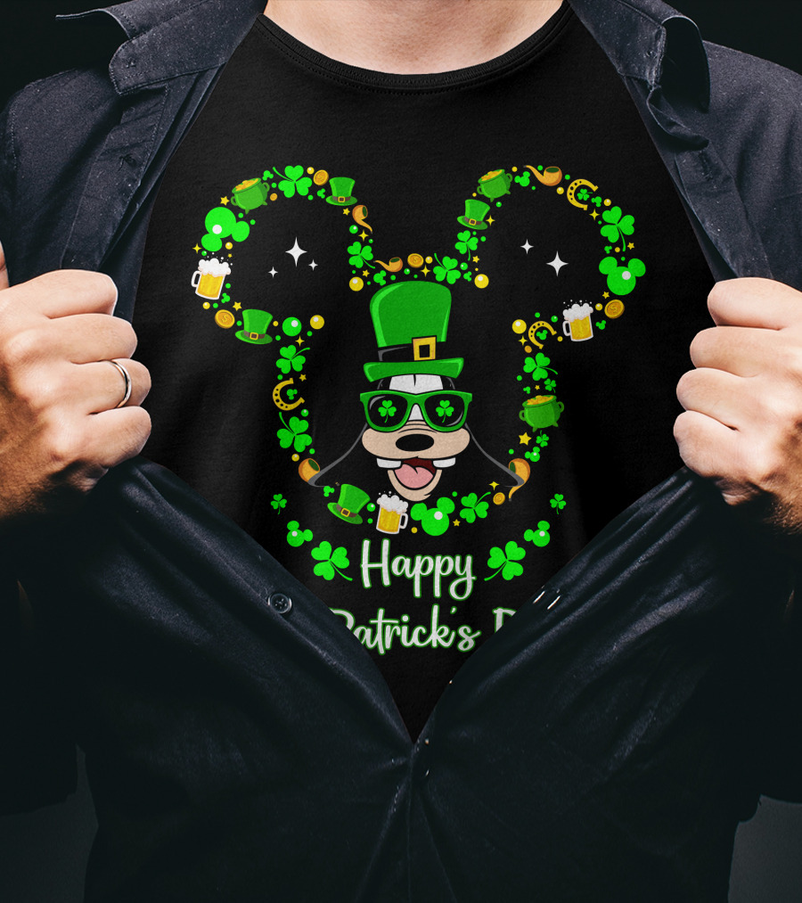 Happy St. Patrick's Day Goofy With Shamrocks And Leprechaun Hat T-Shirt