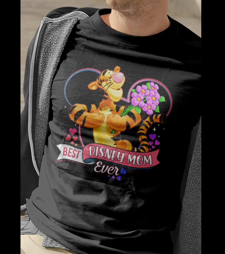 Best Disney Mom Ever Tigger With Heart And Flowers T-Shirt