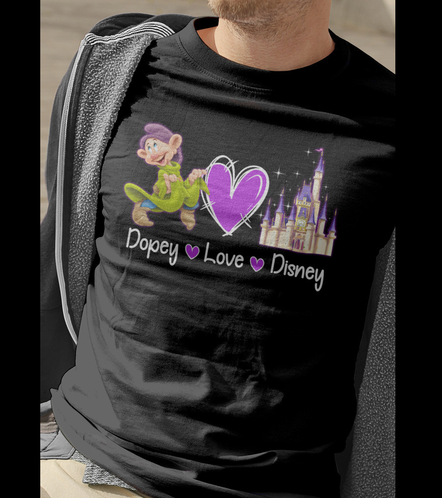 Dopey Love Disney Castle Magic T-Shirt