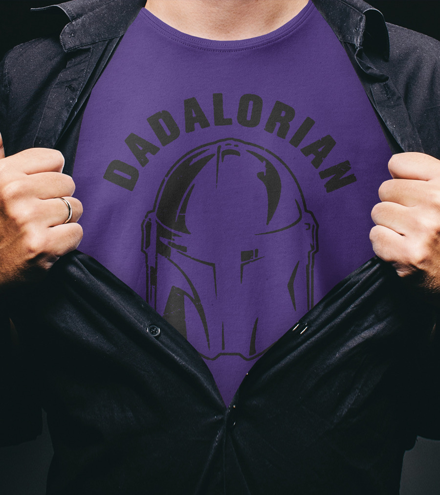 Dadalorian Funny Family Daddy Lover Father's Day Mandalorian Helmet T-Shirt