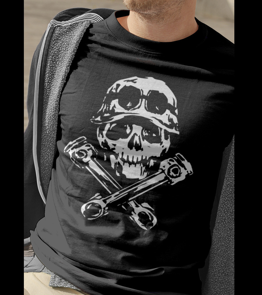 28 Biker Helmet Vintage Style 1972 Retro Racing T-Shirt