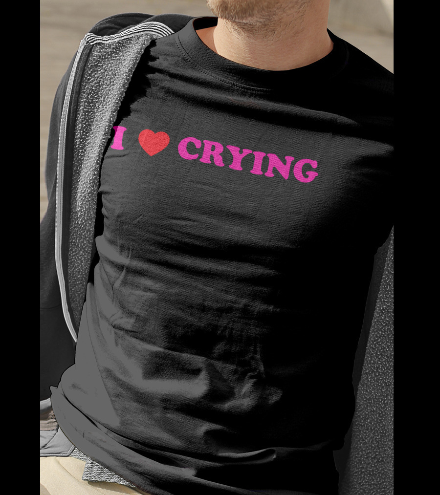 Gearment Eve I Love Heart Crying T-Shirt
