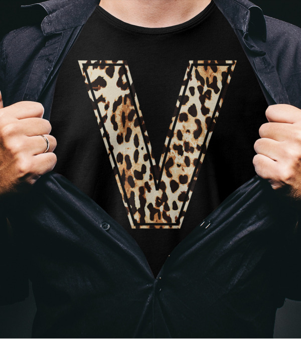 Awesome Letter V Initial Name Leopard Cheetah Print T-Shirt