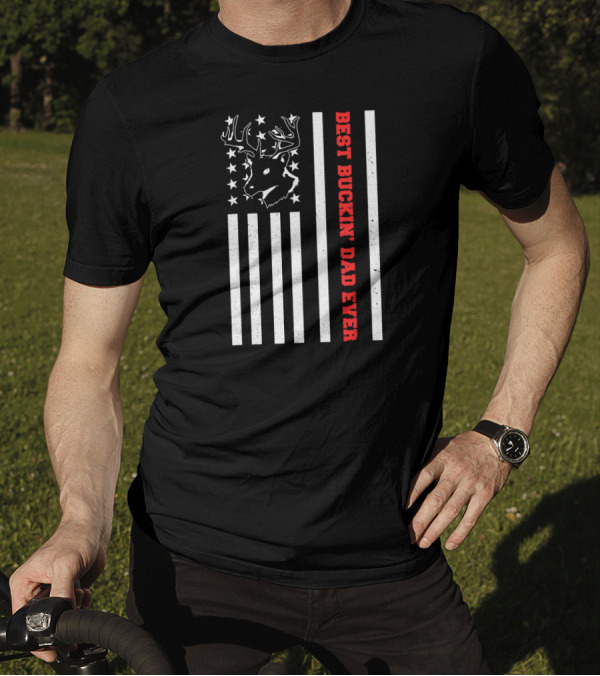 Best Buckin Dad Ever Deer Hunting American Flag Deer Antlers Stars Stripes T-Shirt