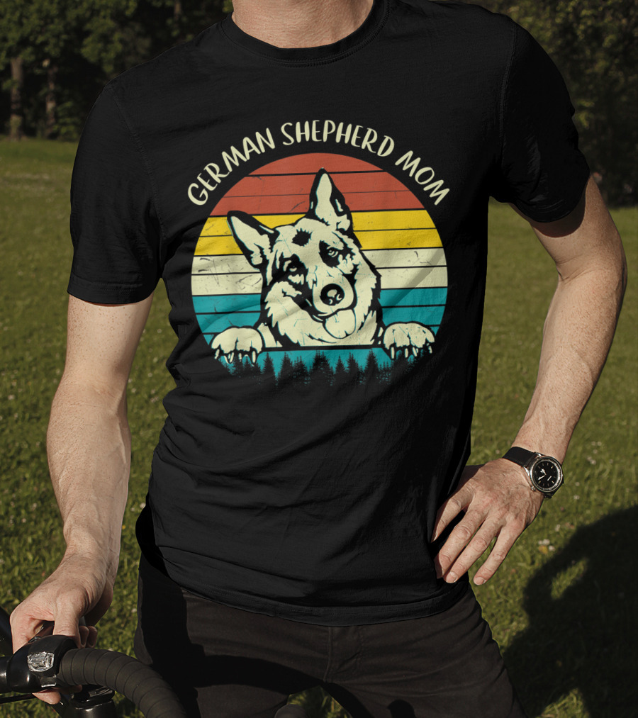 German Shepherd Mom Retro Sunset T-Shirt