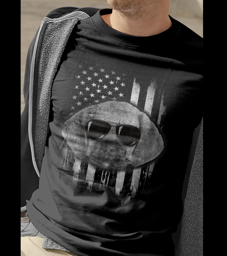 Proud American Puggle With Sunglasses And American Flag Background T-Shirt