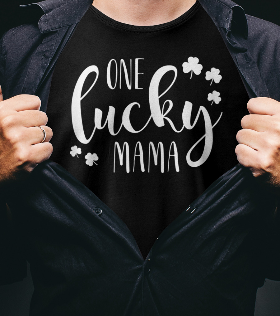 One Lucky Mama St Patricks Day Irish Shamrock Iconic Symbols T-Shirt