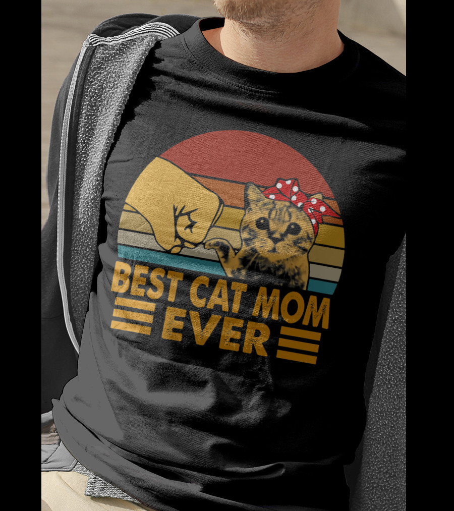 Best Cat Mom Ever Vintage Fist Bump With Cat Bow Stripes T-Shirt