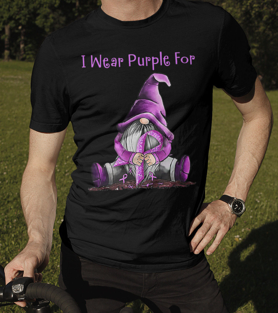 I Wear Purple For Fibromyalgia Awareness Gnome Holding Purple T-Shirt