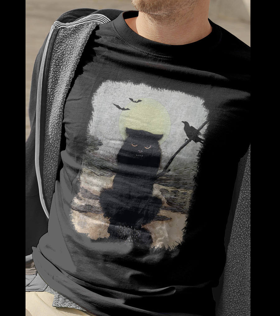 Moonlit Spooky Halloween Scary Black Cat With Bats And Crow T-Shirt