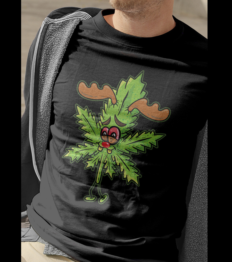 Cannabis Leaf Stoned Reindeer Weed Smoking Rudolph Marijuana Leaf Antlers T-Shirt