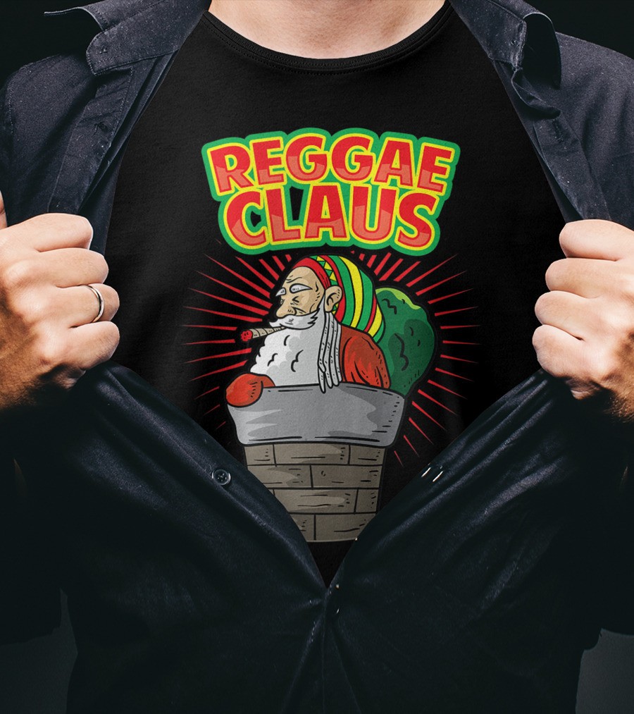Reggae Claus Santa With Dreadlocks Smoking Weed In Chimney T-Shirt