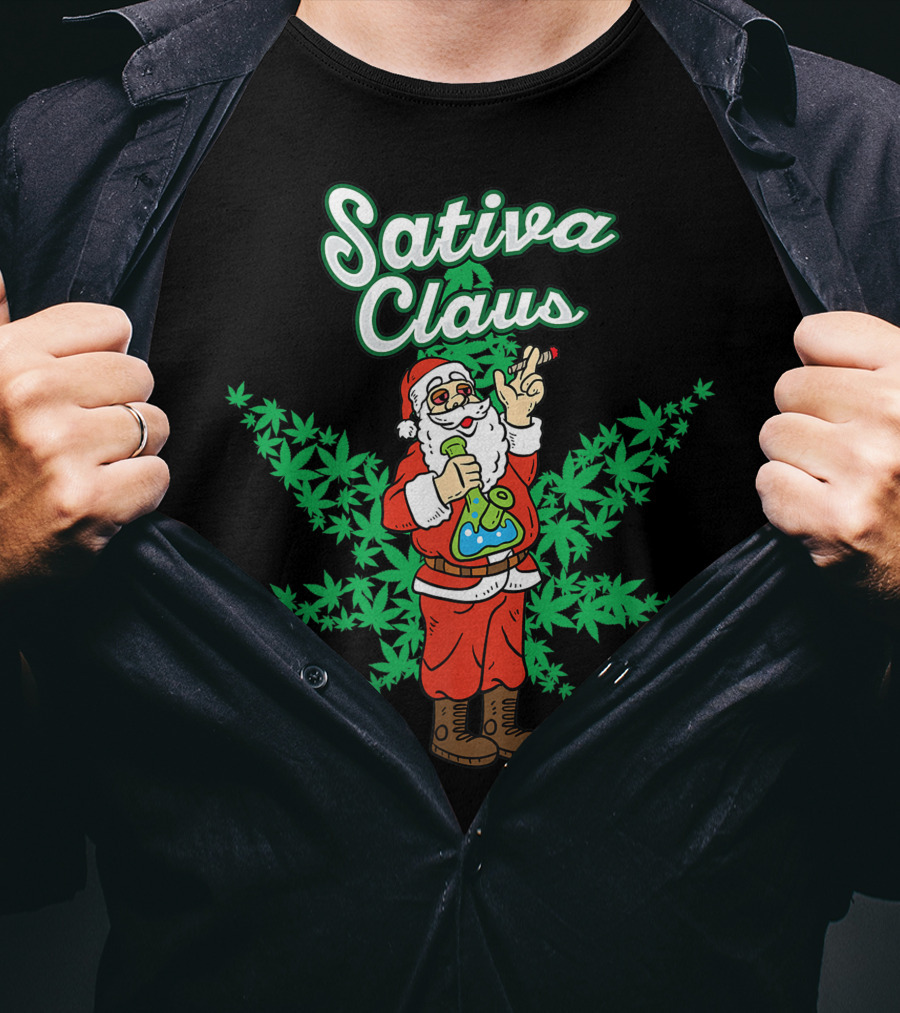 Sativa Claus Cannabis Marijuana Smoking Santa With Weed Leaves T-Shirt
