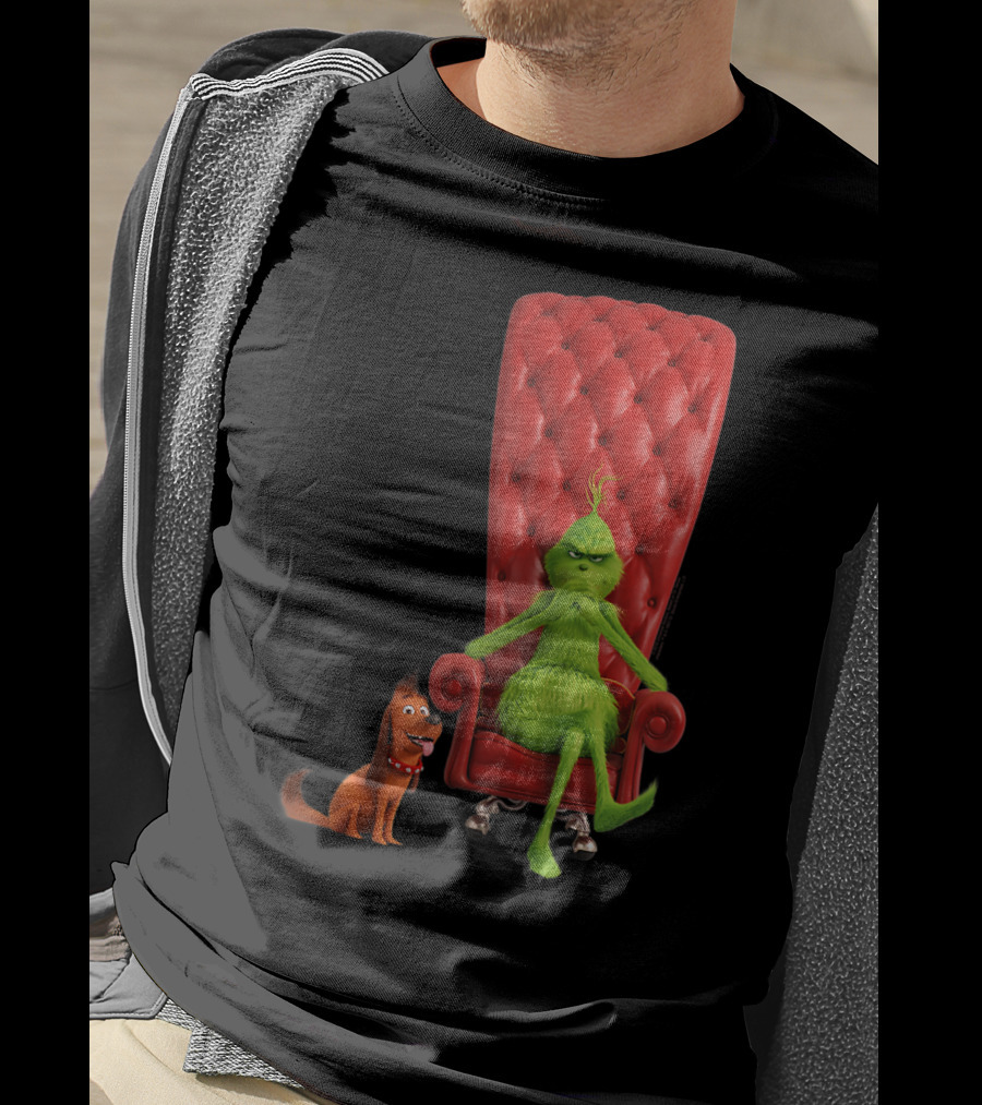 Dr Seuss The Grinch And Max On Red Tufted Chair T-Shirt