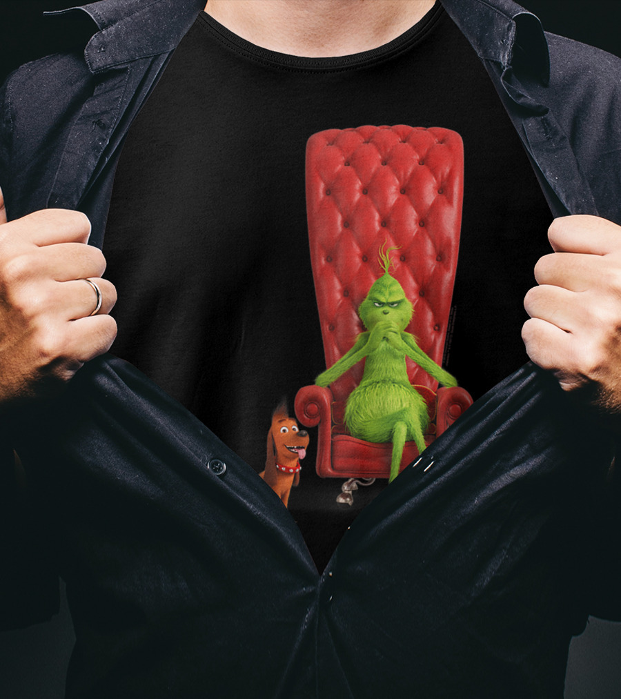 Dr Seuss The Grinch And Max On Red Tufted Chair T-Shirt