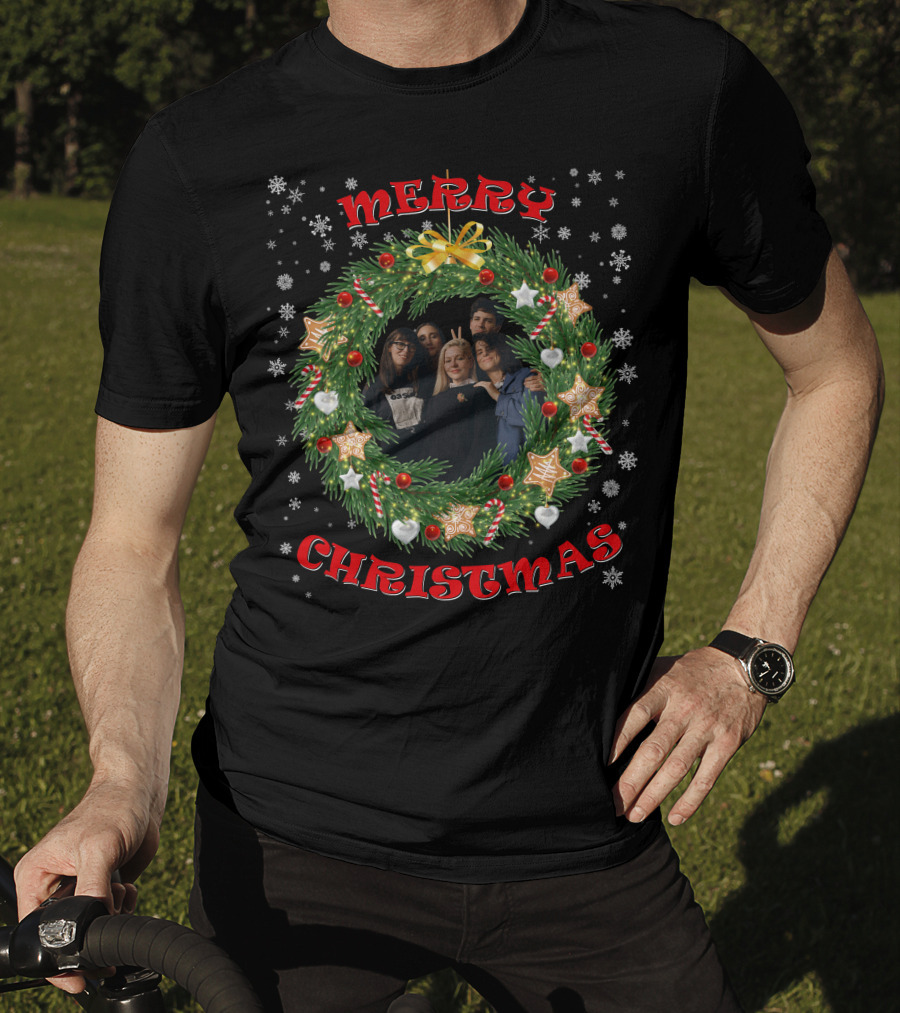 Merry Christmas Alvvays Santa Hat And Christmas Wreath T-Shirt