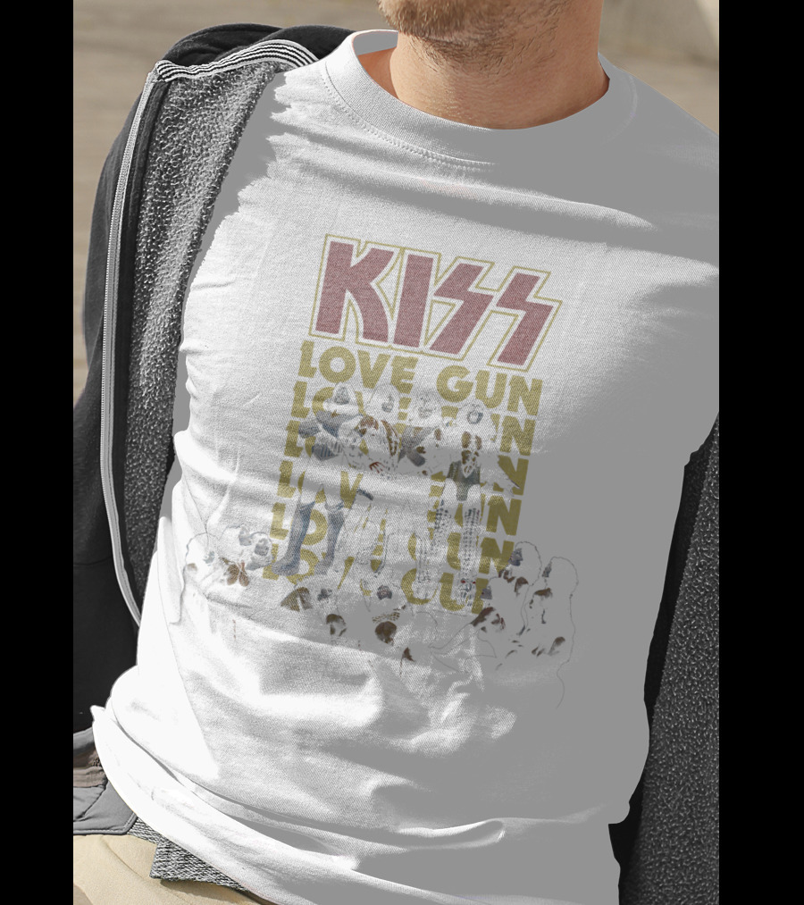 KISS Love Gun Band Members Iconic Album T-Shirt