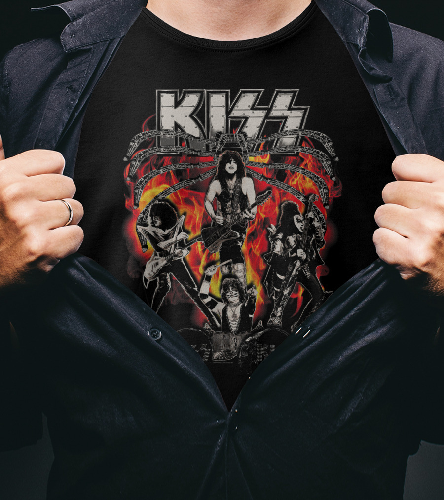 KISS Spider Stage Fiery Rock Band Performance T-Shirt