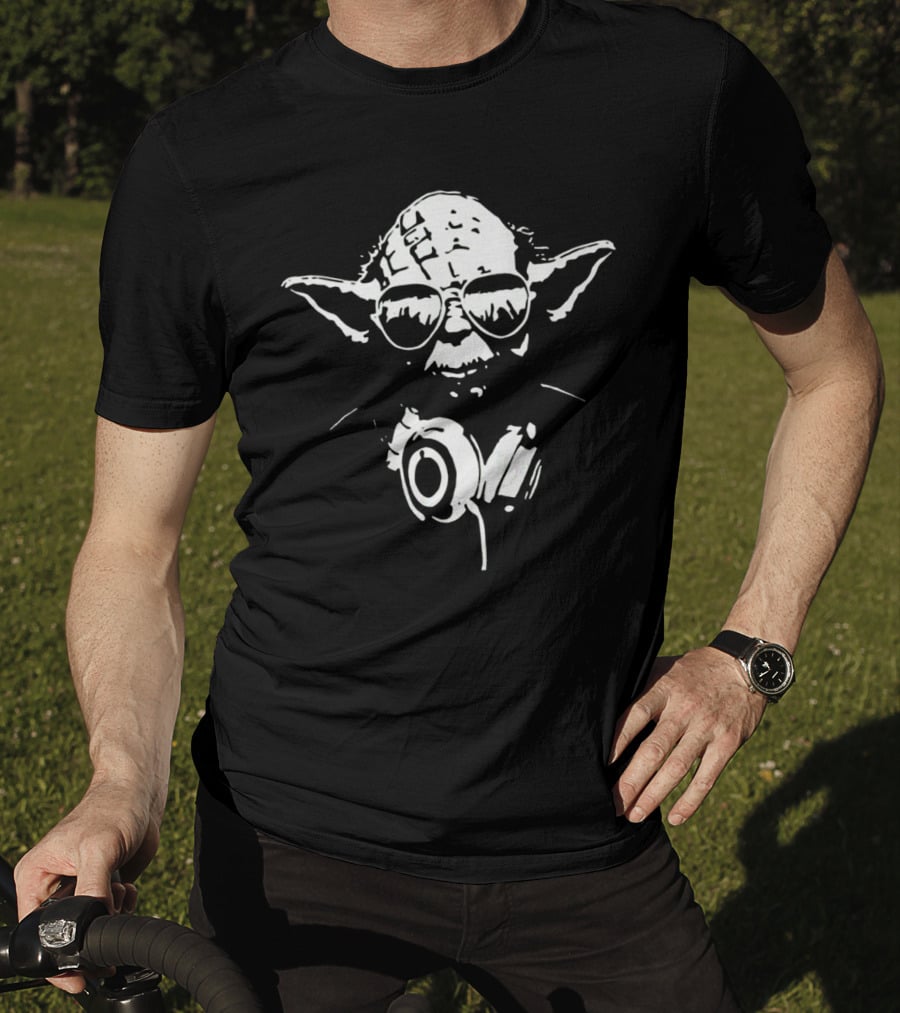 Yoda Star Wars Jedi Master Dj Headphones Sunglasses T-Shirt