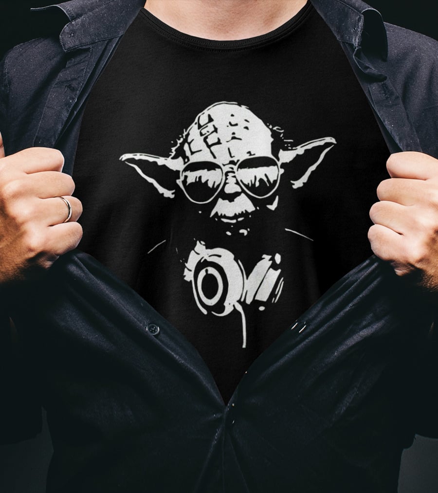 Yoda Star Wars Jedi Master Dj Headphones Sunglasses T-Shirt
