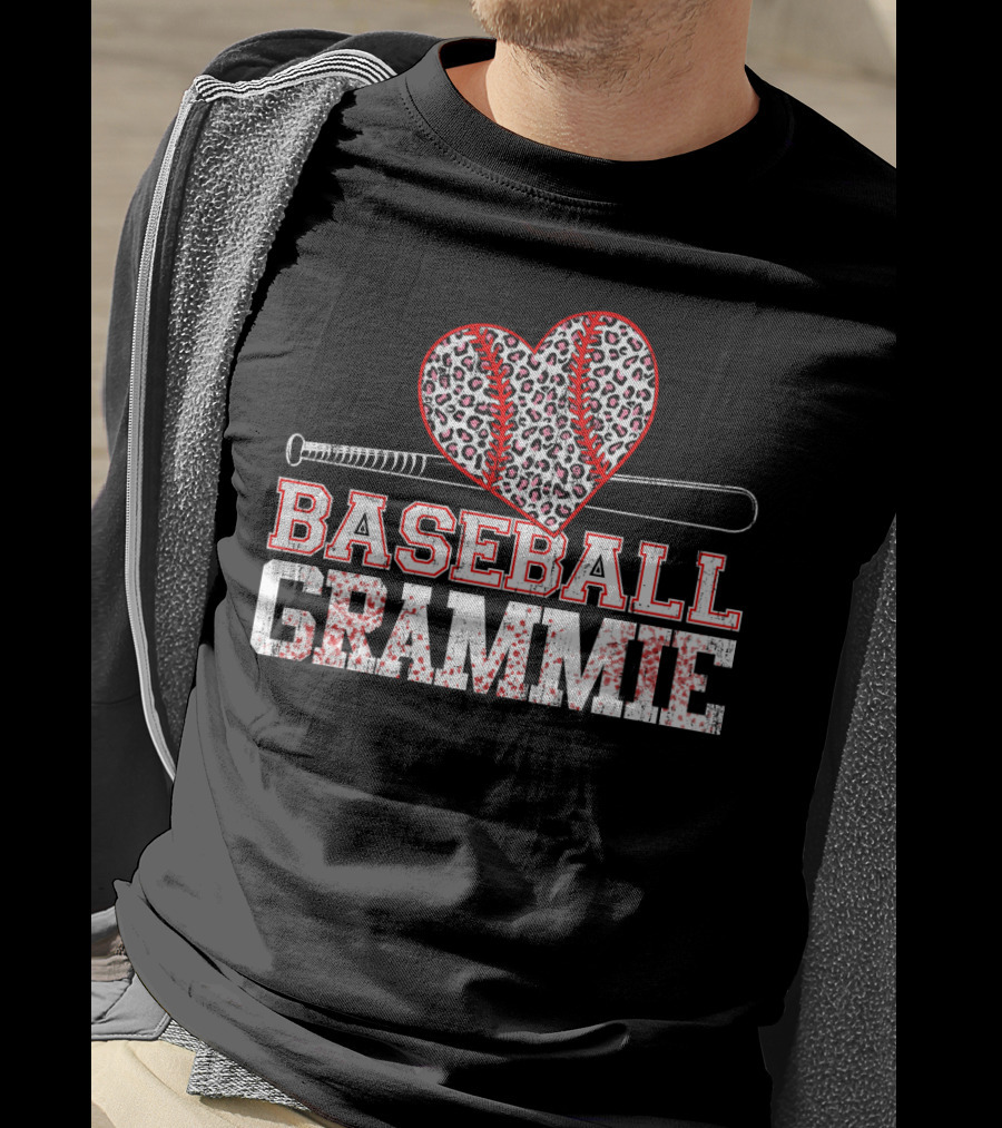 Baseball Grammie Leopard Heart Softball Player T-Shirt