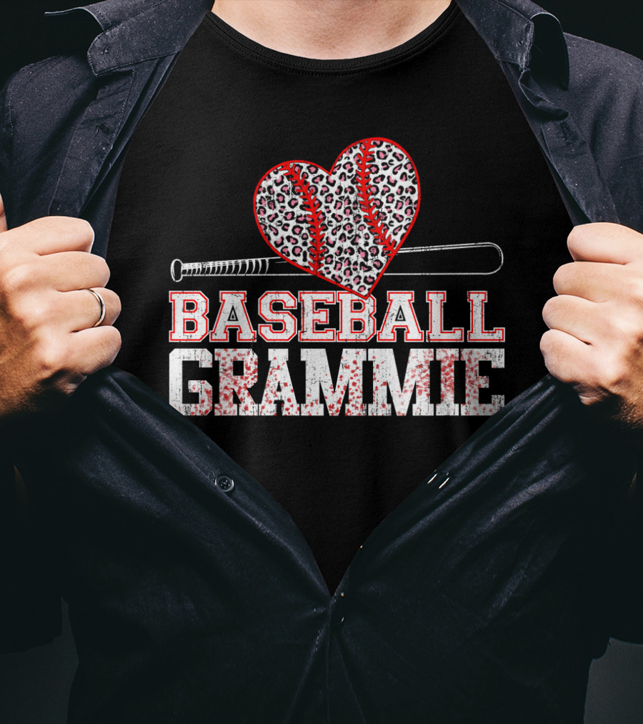 Baseball Grammie Leopard Heart Softball Player T-Shirt