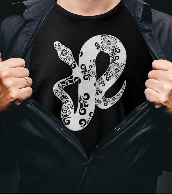 Boho Paisley Spiral Ball Python T-Shirt