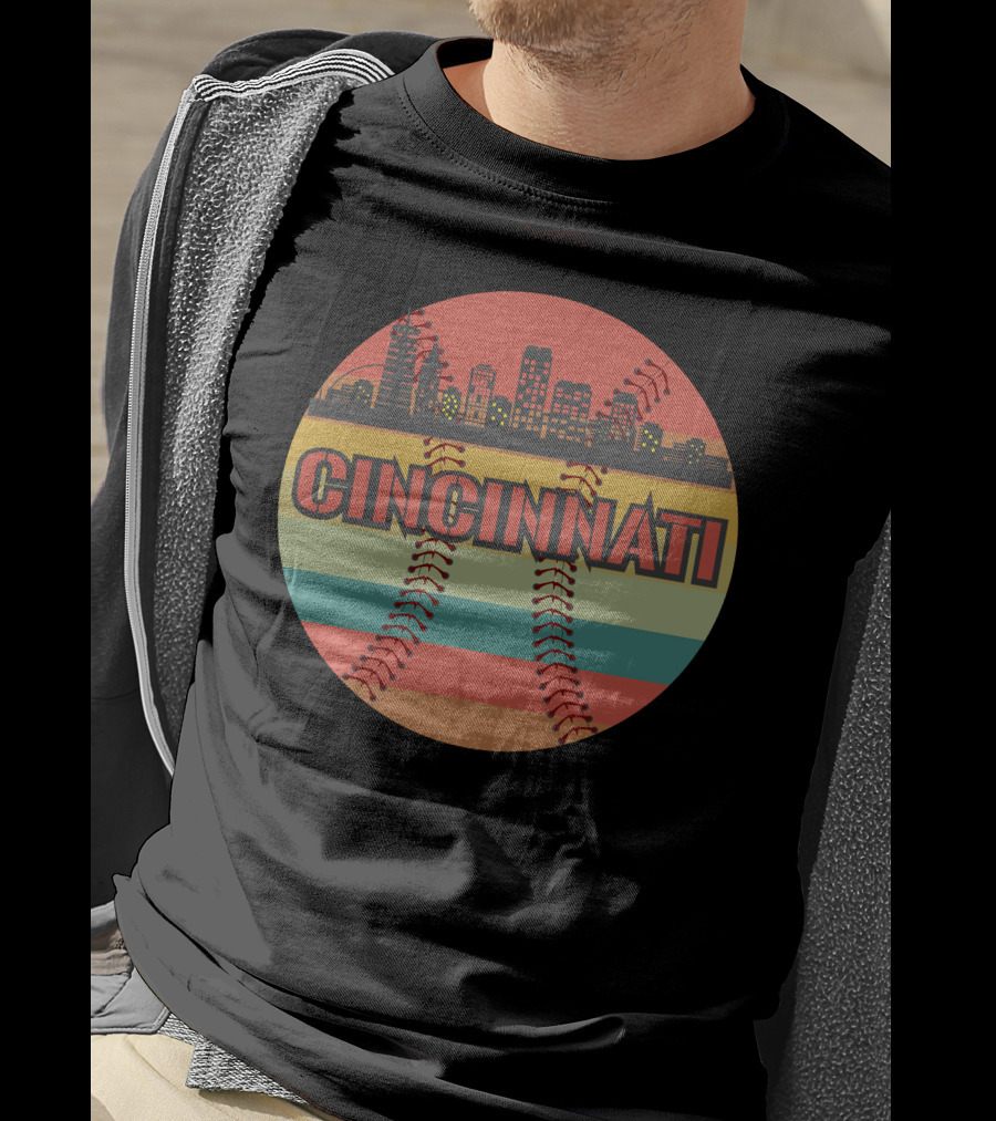 Cincinnati Skyline Vintage Baseball Cityscape Retro Stripes T-Shirt