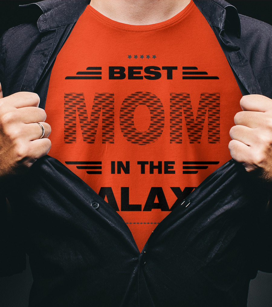 Best Mom IN The Galaxy T-Shirt