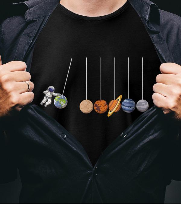 Astronaut Solar System Planets Newton's Cradle T-Shirt