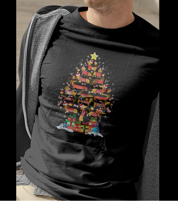 Dachshund Christmas Tree With Festive Gifts And Santa Hats T-Shirt